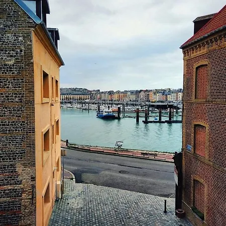Arina & Julien Apartment Dieppe