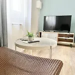 Arina & Julien Apartment